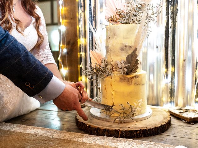 SHAUN and LAURA's Wedding in Kingston Upon Hull, East Riding of Yorkshire 33