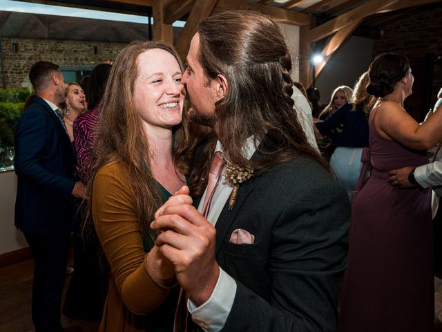 Shane and Maria&apos;s Wedding in Northampton, Northamptonshire 34