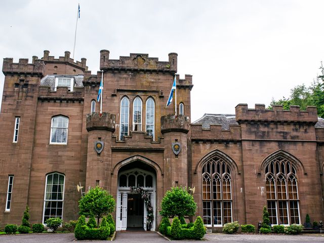 Johan and Calynn&apos;s Wedding in Drumtochty Castle, Aberdeen &amp; Deeside 3