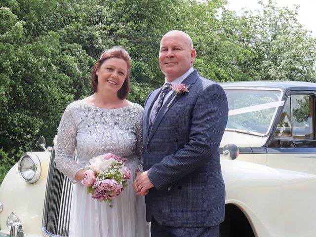 Roy and Liz&apos;s Wedding in Oakham, Rutland 49