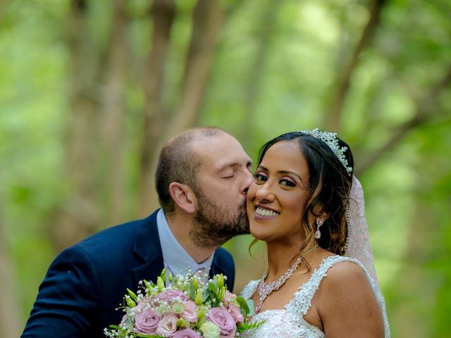 Ursala and Evan's Wedding in Northampton, Northamptonshire 7