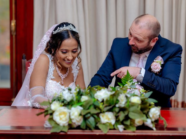 Ursala and Evan's Wedding in Northampton, Northamptonshire 17