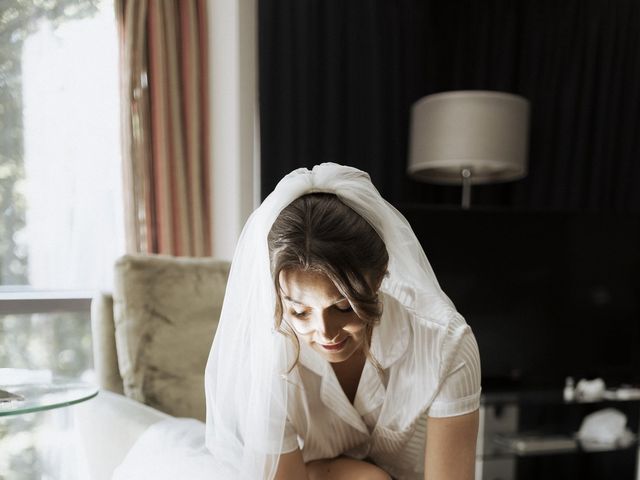 Tom and Lauren's Wedding in Brockenhurst, Hampshire 7