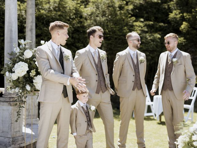 Tom and Lauren's Wedding in Brockenhurst, Hampshire 28