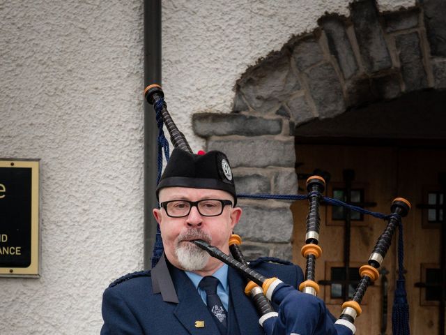 Ewan and Becky&apos;s Wedding in Banknock, Perthshire 10