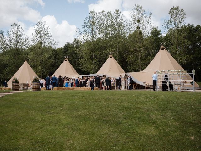 Will and Beth's Wedding in Droitwich, Worcestershire 14
