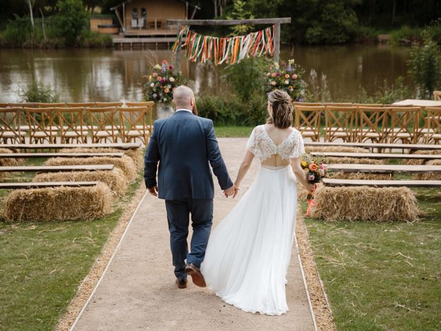 Will and Beth's Wedding in Droitwich, Worcestershire 32