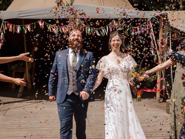 Will and Beth's Wedding in Droitwich, Worcestershire 33