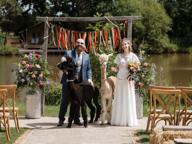 Will and Beth's Wedding in Droitwich, Worcestershire 43