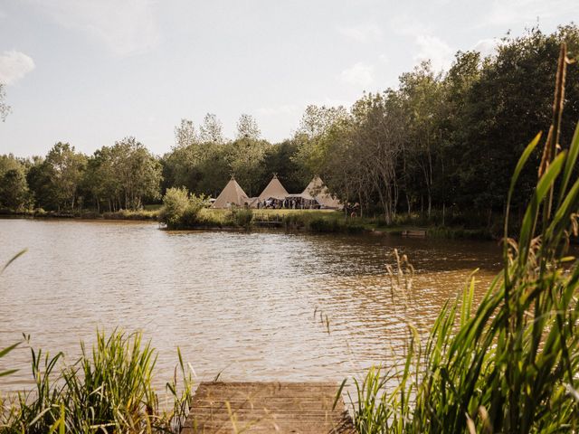 Will and Beth's Wedding in Droitwich, Worcestershire 51