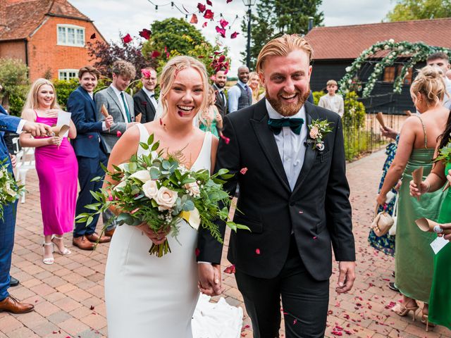 Luke and Kate&apos;s Wedding in Buckingham, Buckinghamshire 14