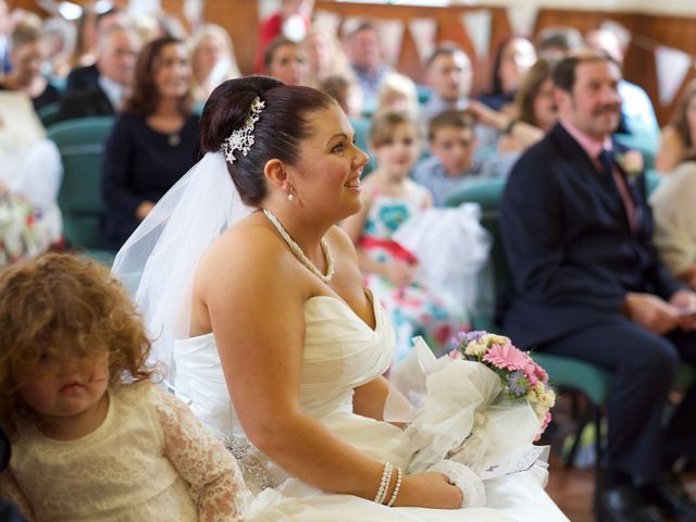 Lisa and Richard&apos;s Wedding in Ilfracombe, Devon 44