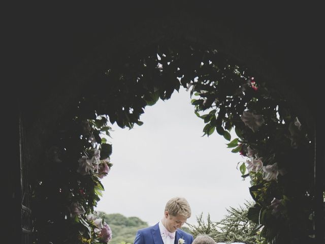 Peter and Helen&apos;s Wedding in Boconnoc, Cornwall 41