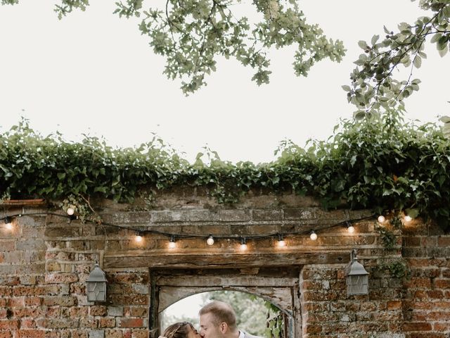 Julian and Vicki's Wedding in Buckingham, Buckinghamshire 9