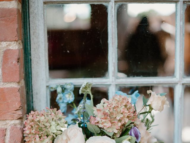 Julian and Vicki's Wedding in Buckingham, Buckinghamshire 18