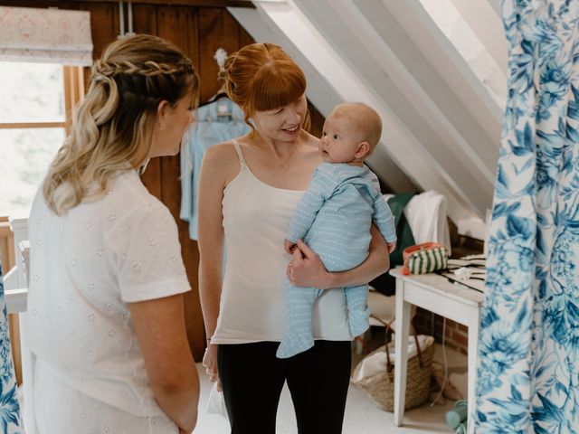 Julian and Vicki's Wedding in Buckingham, Buckinghamshire 27