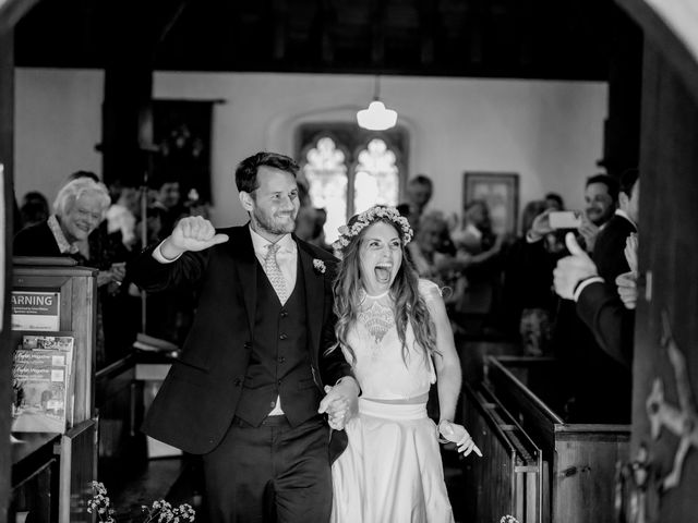 Rob and Alice&apos;s Wedding in Winchester, Hampshire 29