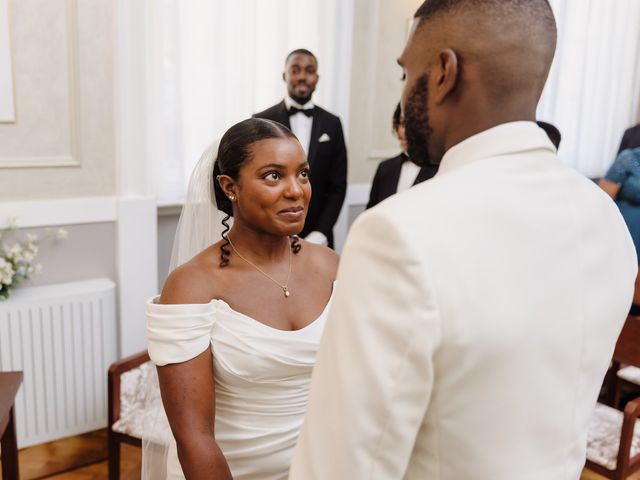 Nicole and Devonte's Wedding in Kensington &amp; Chelsea, West London 21