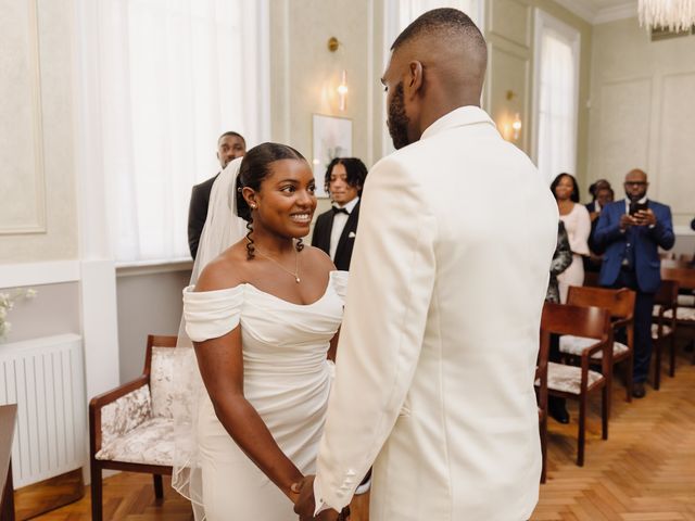 Nicole and Devonte's Wedding in Kensington &amp; Chelsea, West London 22