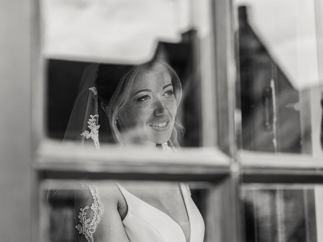 Simon and Isha&apos;s Wedding in Buckingham, Buckinghamshire 6