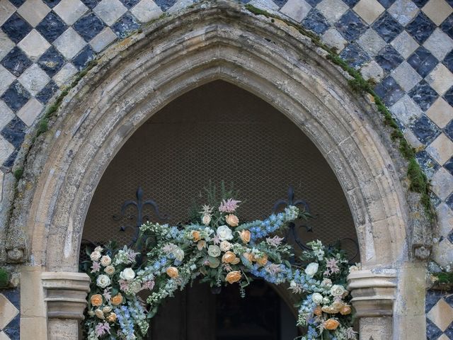 Hannah and Brad's Wedding in Bury St Edmunds, Suffolk 7