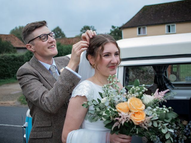 Hannah and Brad's Wedding in Bury St Edmunds, Suffolk 22