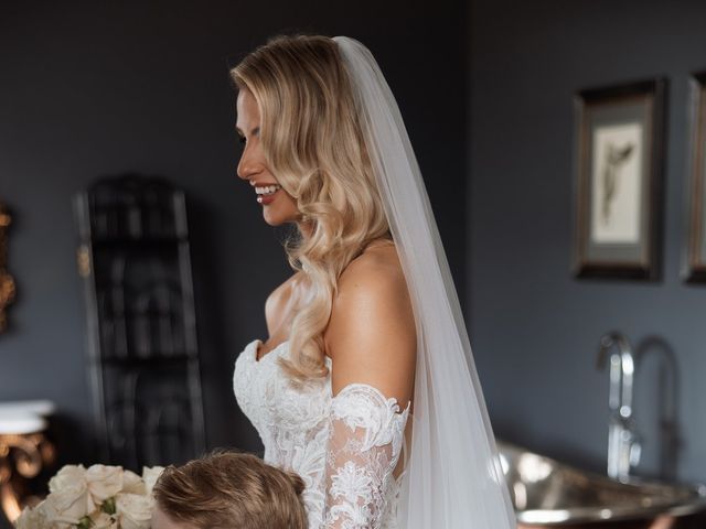 Jon and Chelsea's Wedding in Cambridge, Cambridgeshire 8
