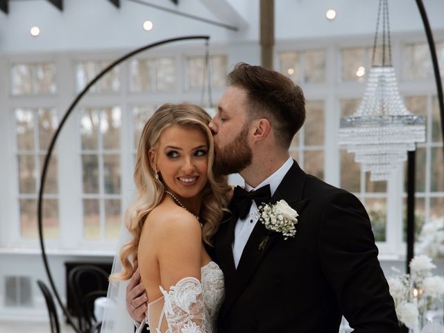 Jon and Chelsea's Wedding in Cambridge, Cambridgeshire 14