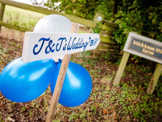 Jonny and Josie&apos;s Wedding in Chipping Campden, Gloucestershire 4