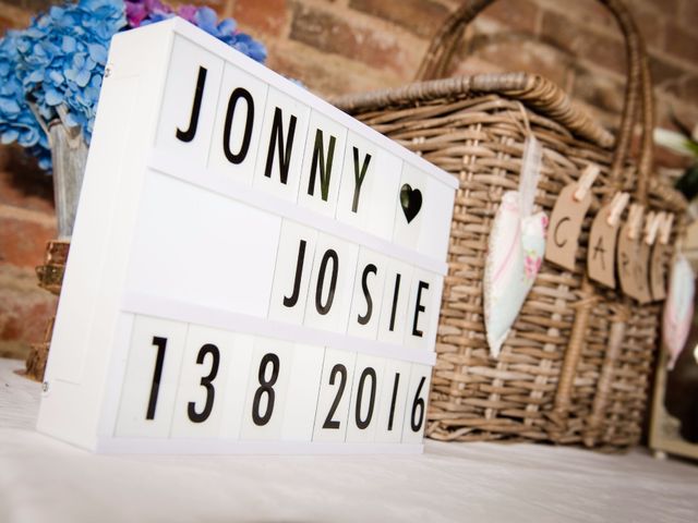 Jonny and Josie&apos;s Wedding in Chipping Campden, Gloucestershire 307