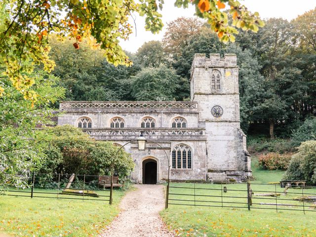 Alex and Alice&apos;s Wedding in Stourhead, Wiltshire 3