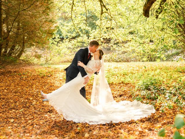 Alex and Alice&apos;s Wedding in Stourhead, Wiltshire 7