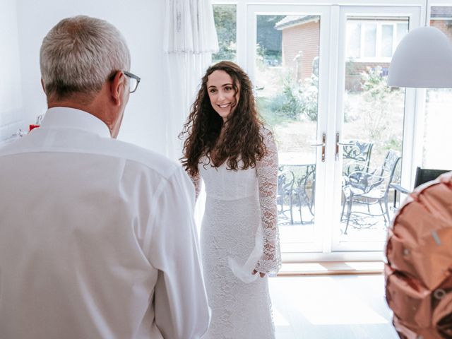 Gavin and Zoe's Wedding in Henley On Thames, Oxfordshire 15