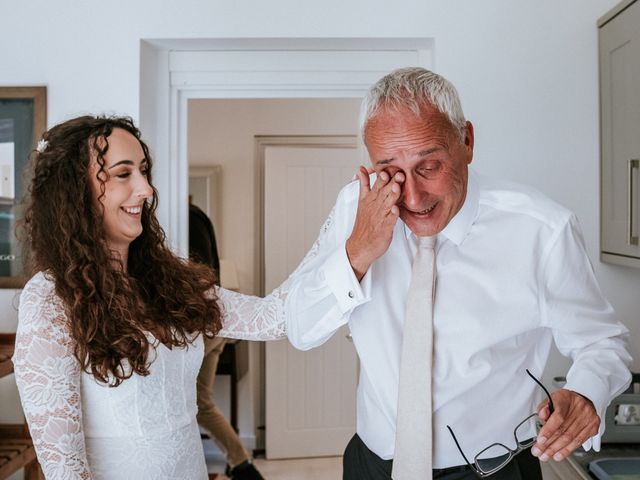 Gavin and Zoe's Wedding in Henley On Thames, Oxfordshire 19