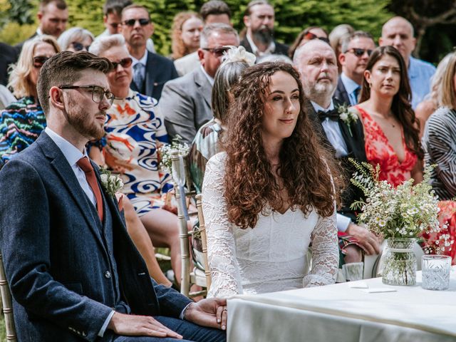 Gavin and Zoe's Wedding in Henley On Thames, Oxfordshire 54