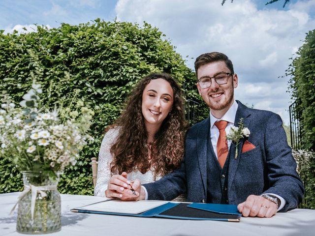 Gavin and Zoe's Wedding in Henley On Thames, Oxfordshire 72