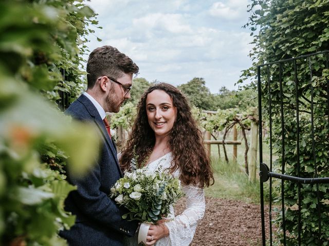 Gavin and Zoe's Wedding in Henley On Thames, Oxfordshire 1