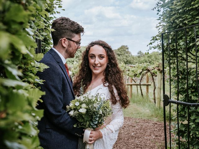 Gavin and Zoe's Wedding in Henley On Thames, Oxfordshire 83