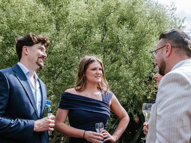 Gavin and Zoe's Wedding in Henley On Thames, Oxfordshire 93