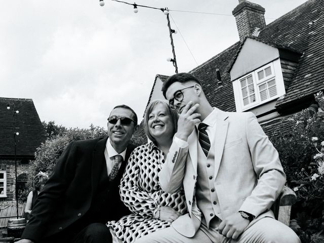 Gavin and Zoe's Wedding in Henley On Thames, Oxfordshire 108