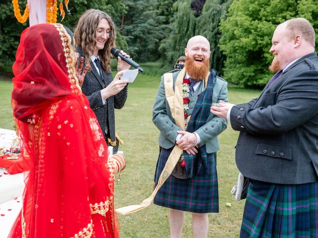 Kejal and Euan&apos;s Wedding in Hitchin, Hertfordshire 17