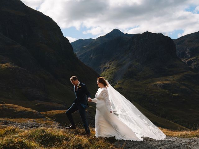 Bryce and Eliza&apos;s Wedding in Glencoe, Argyll 11