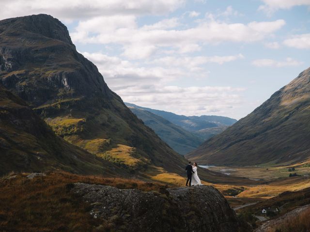 Bryce and Eliza&apos;s Wedding in Glencoe, Argyll 13