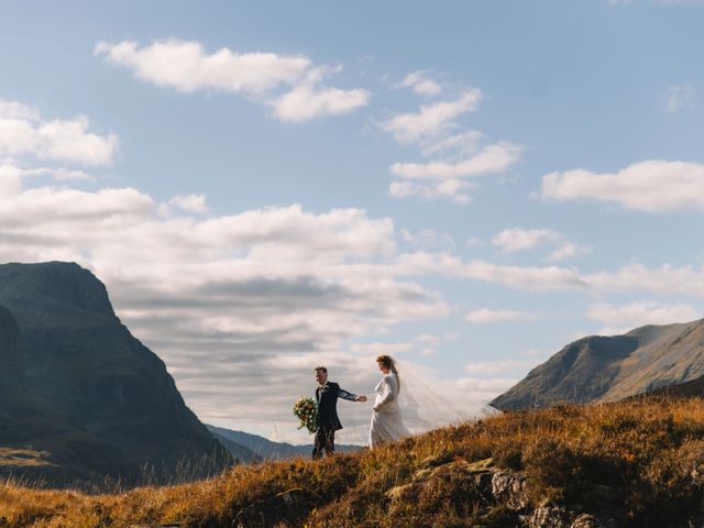 Bryce and Eliza&apos;s Wedding in Glencoe, Argyll 19