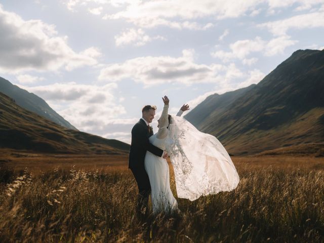 Bryce and Eliza&apos;s Wedding in Glencoe, Argyll 25