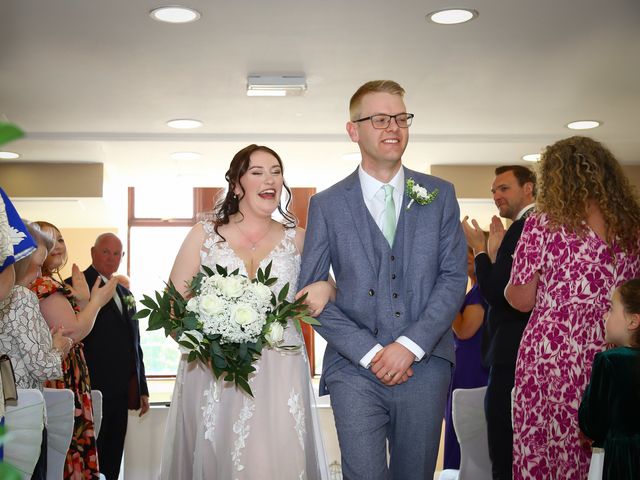 Jonny and Lucy's Wedding in Gomersal, West Yorkshire 21