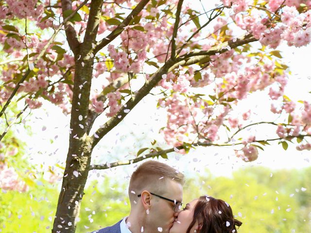 Jonny and Lucy's Wedding in Gomersal, West Yorkshire 29