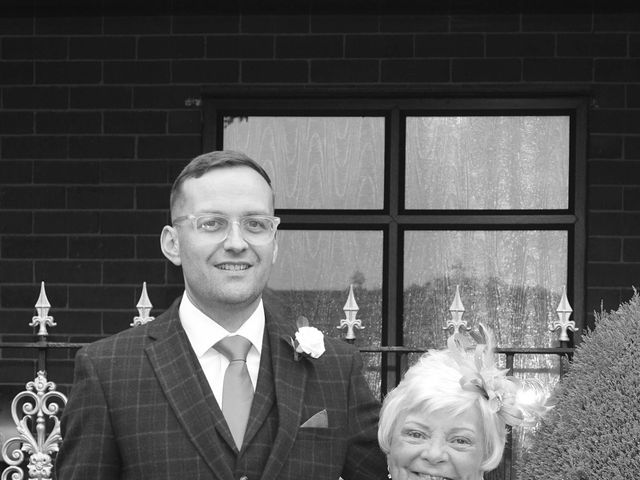 Mark and Mel&apos;s Wedding in Bolton, Greater Manchester 6