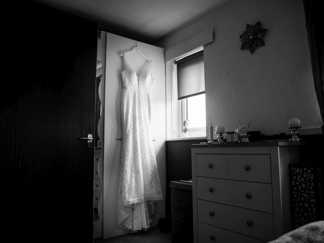 Ben and Abi's Wedding in Leighton Buzzard, Bedfordshire 6