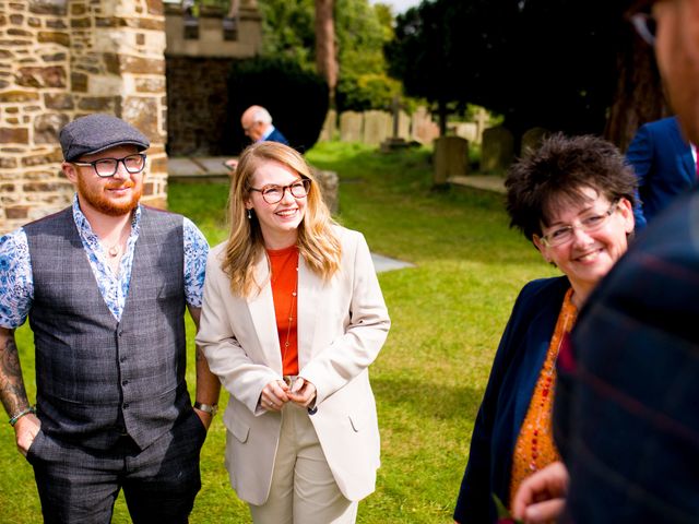 Ben and Abi's Wedding in Leighton Buzzard, Bedfordshire 31